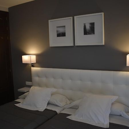 Hostal El Rocio Paracuellos de Jarama Eksteriør billede