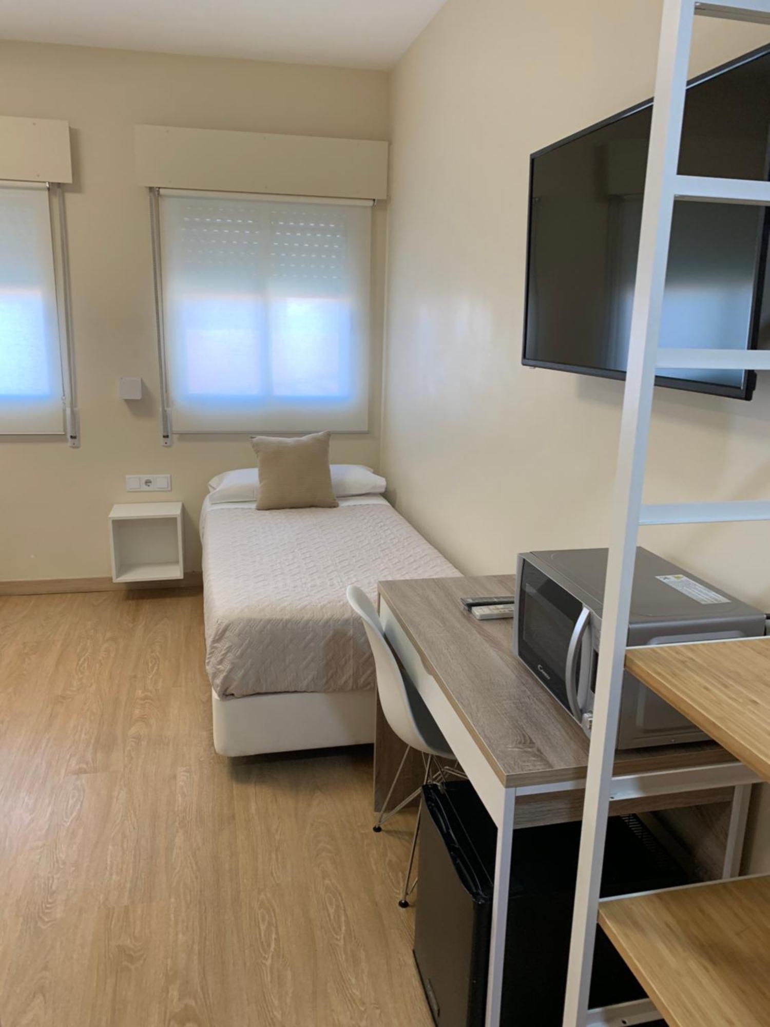 Hostal El Rocio Paracuellos de Jarama Eksteriør billede
