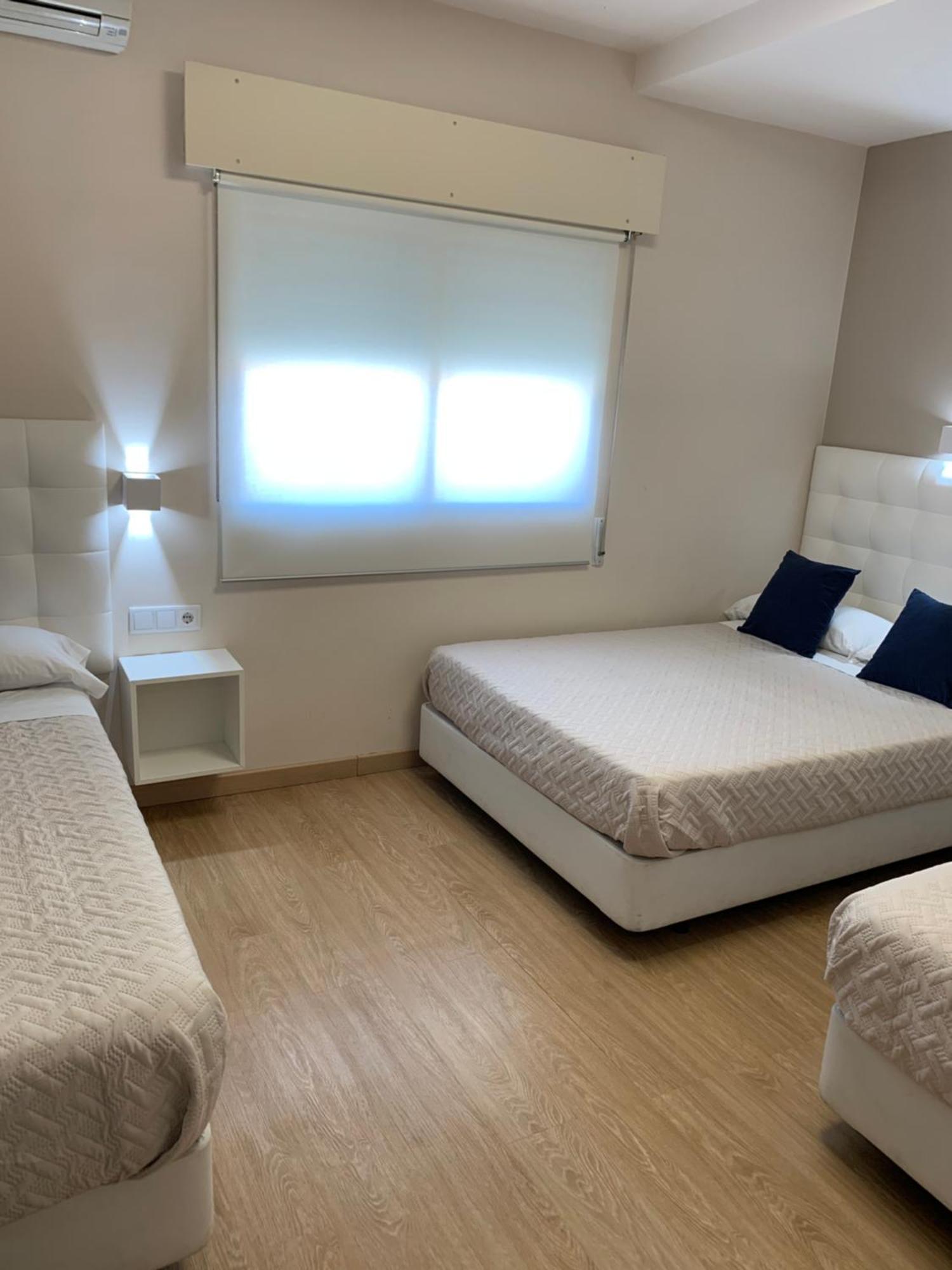 Hostal El Rocio Paracuellos de Jarama Eksteriør billede