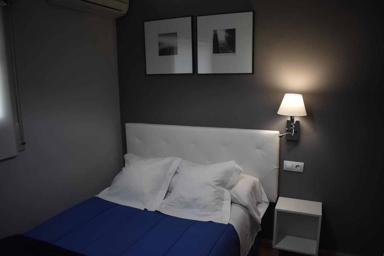 Hostal El Rocio Paracuellos de Jarama Eksteriør billede