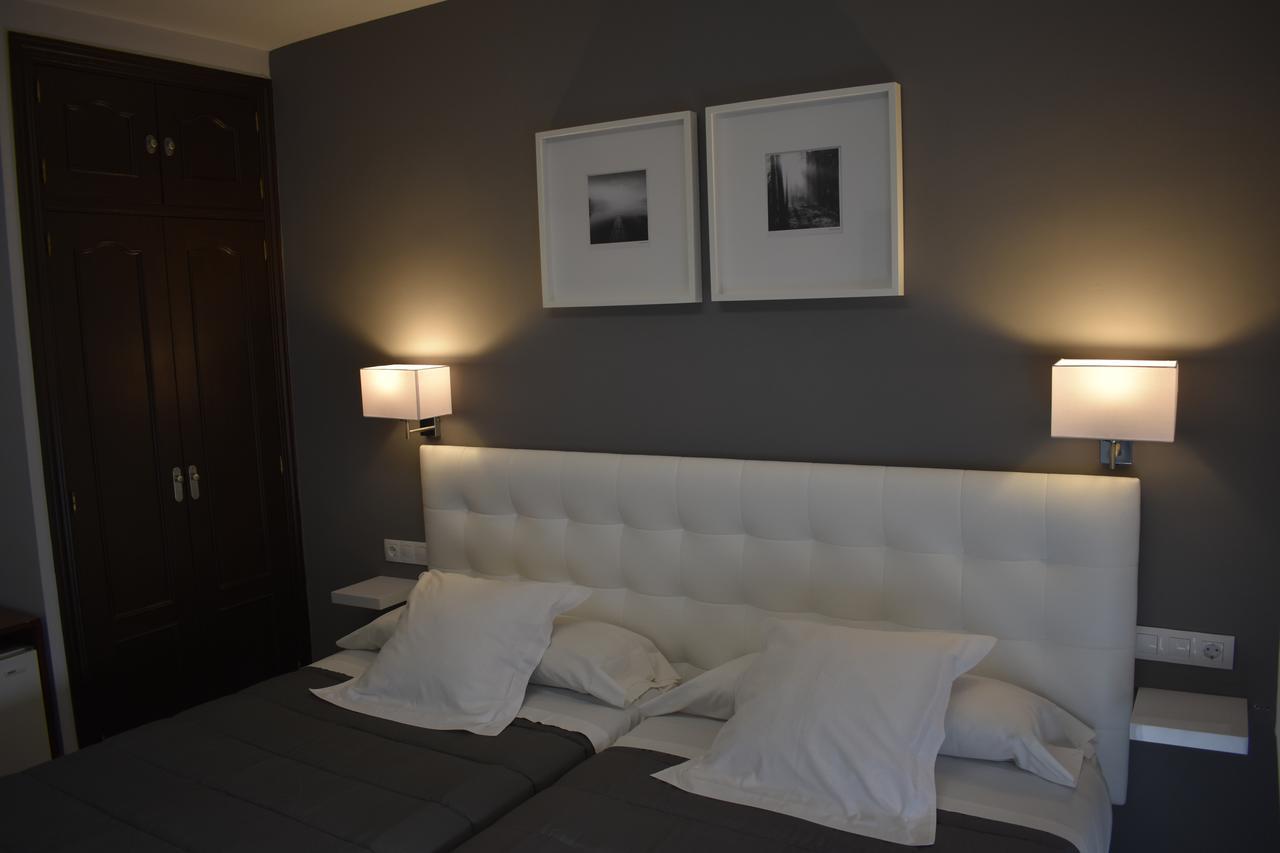 Hostal El Rocio Paracuellos de Jarama Eksteriør billede